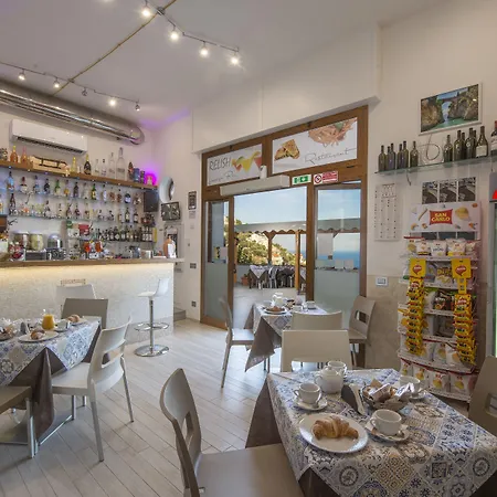 Villamena Bed and breakfast