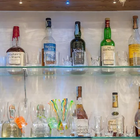 Villamena B&B 푸로레