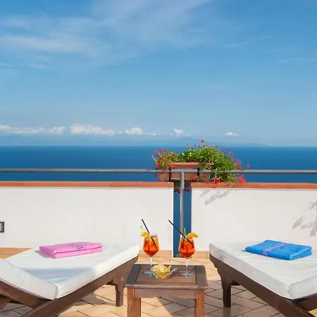 Bed and breakfast Villamena 3*