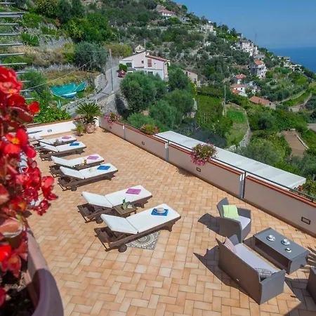 Villamena Bed and breakfast